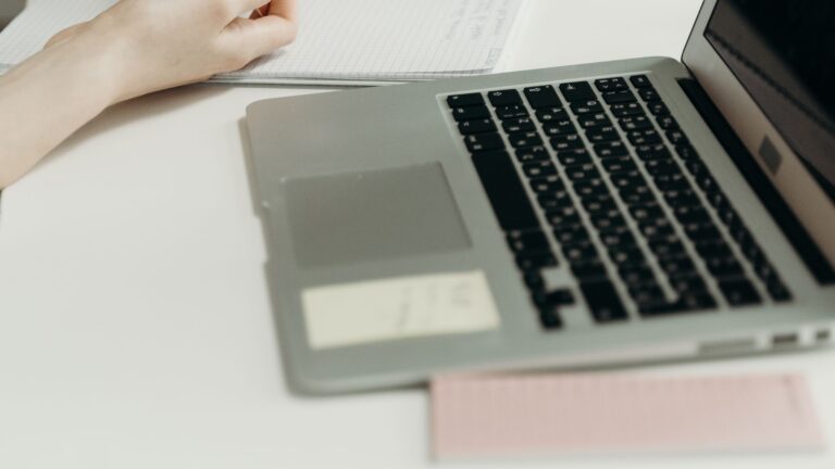 How to Write a High-Converting Sales Page: A Beginner’s Framework